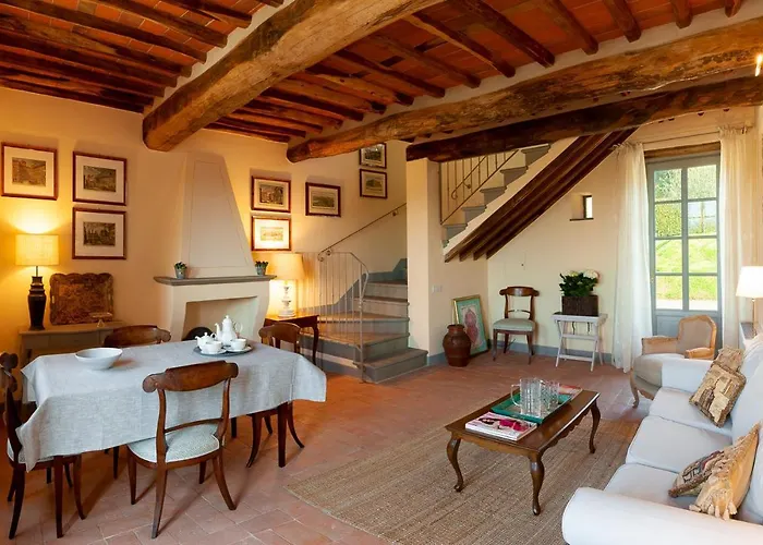 Bed and Breakfast L'arancera Λούκα